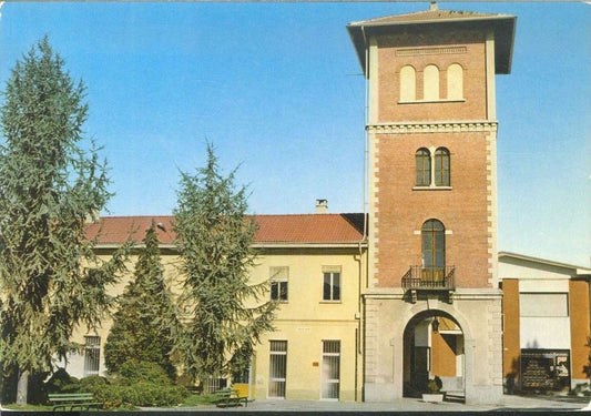 MARANO TICINO - PIAZZA VITTORIO VENETO - NV