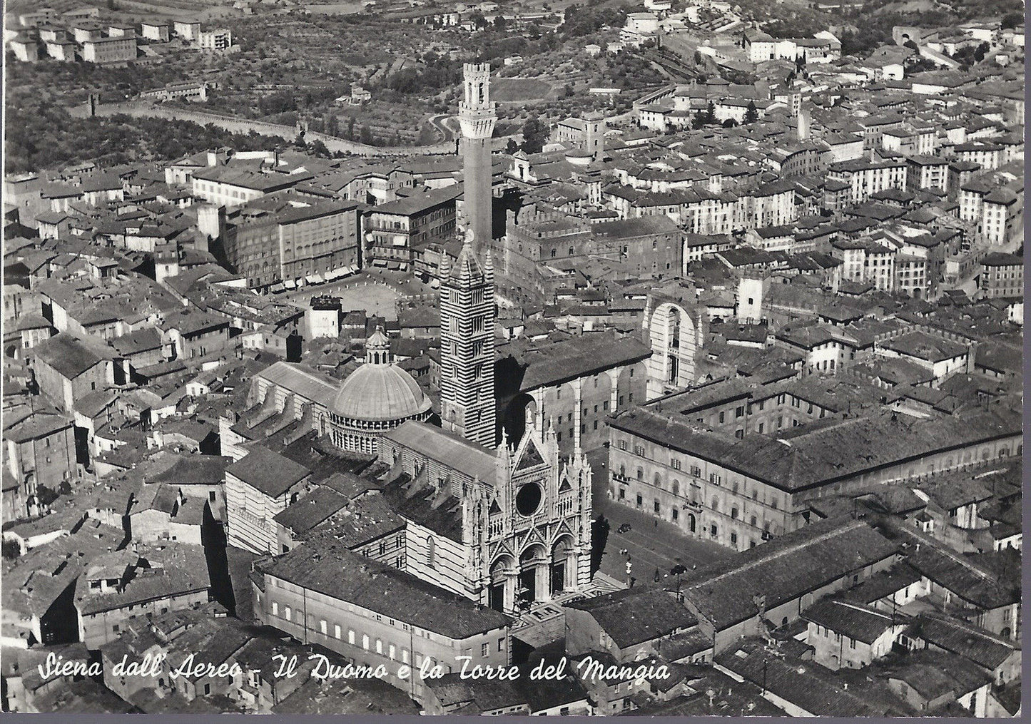 SIENA DALL'AEREO - IL DUOMO E LA TORRE DEL MANGIA - NV