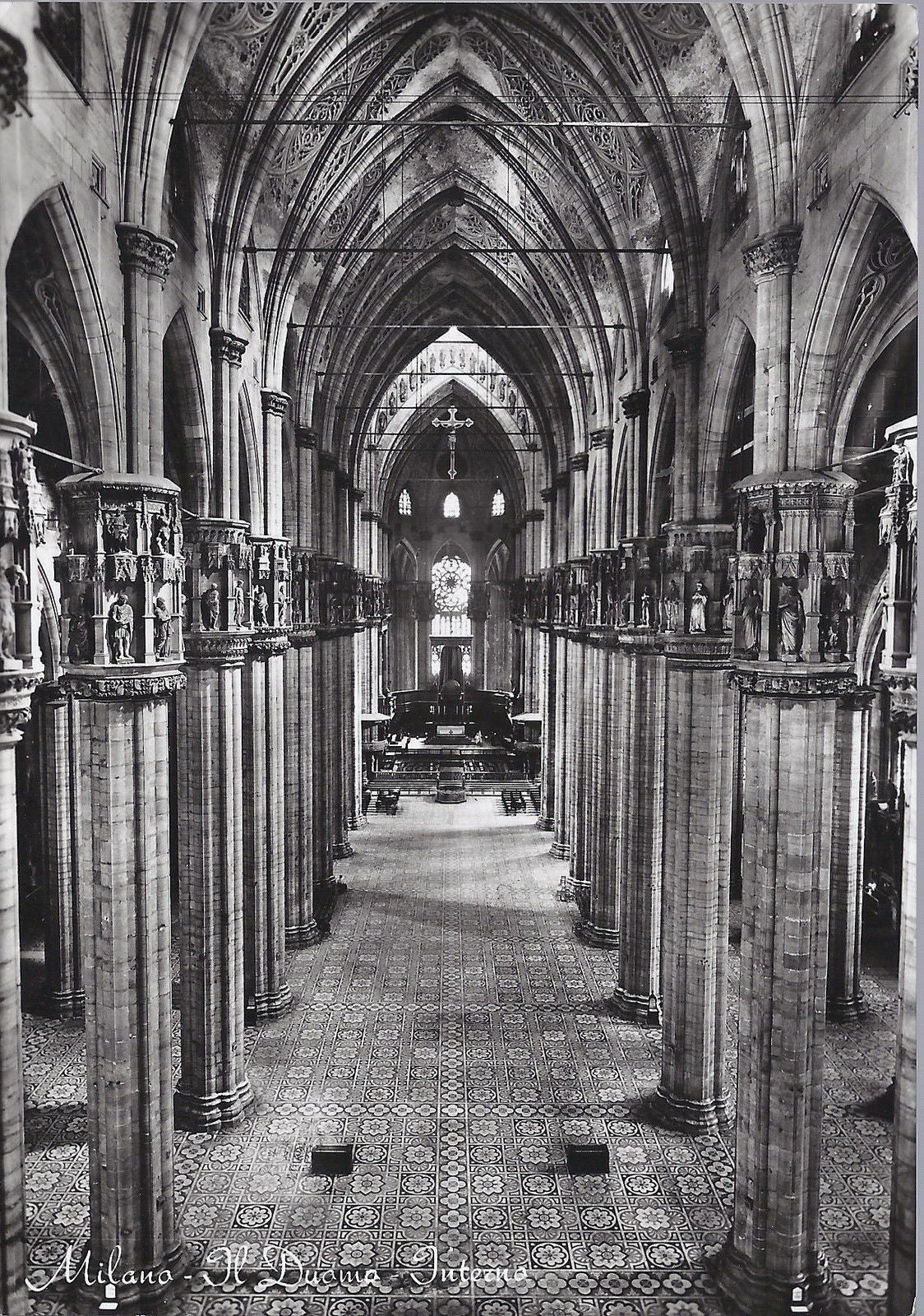 MILANO - IL DUOMO - INTERNO - NV