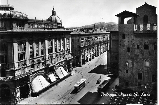 BOLOGNA - PIAZZA RE ENZO - V1955