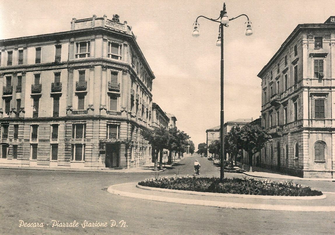 PESCARA - PIAZZALE STAZIONE - NV