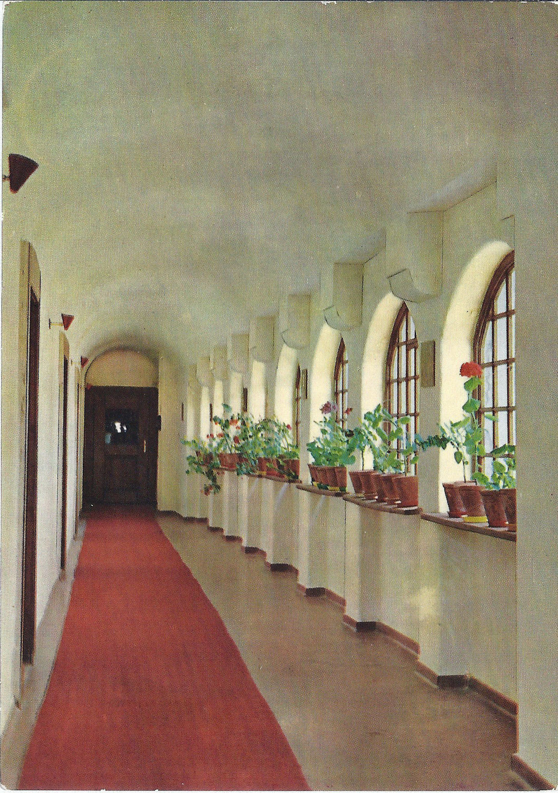 CASTELLO DI PERGINE - KORRIDOR MIT BLUMENFENSTER - NV