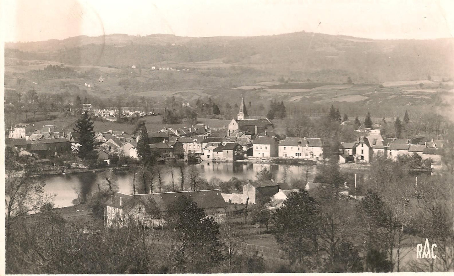 PEYRAT-LE-CHATEAU - PANORAMA - V