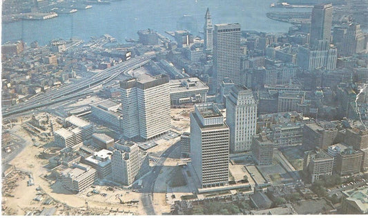 BOSTON - GOVERNMENT CENTER AND BOSTON WATERFRONT - V IN BUST