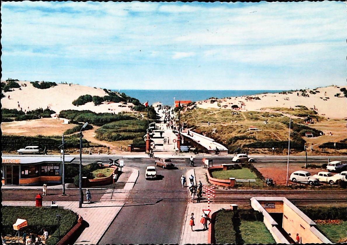 BREDENE - INGANG STRAND EN TUNNEL V- V1965