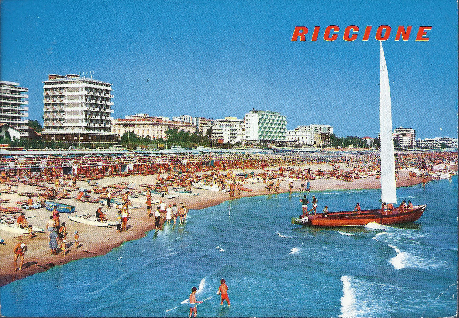 RICCIONE - LA SPIAGGIA - V1977