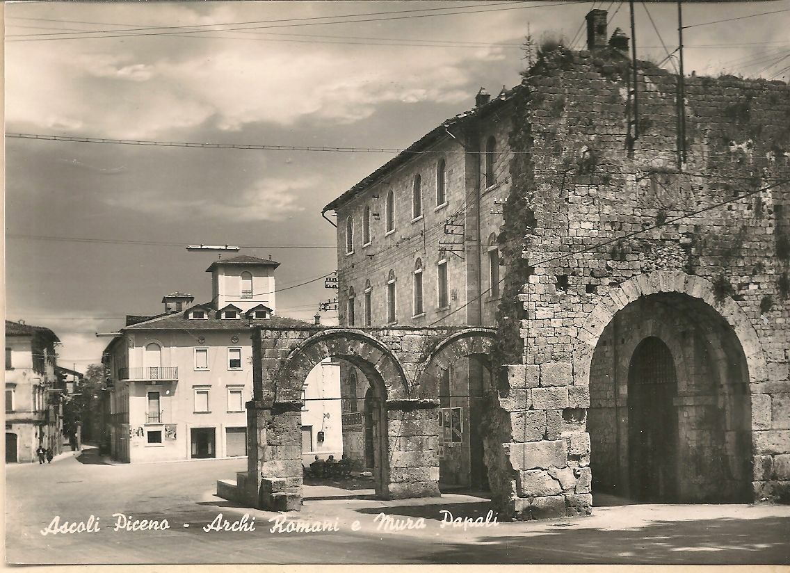 ASCOLI PICENO - ARCHI ROMANI E MURA PAPALI - NV