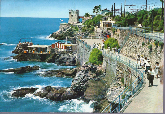 NERVI - PASSEGGIATA A MARE VERSO TORRE GROPPALLO - V 1971 - 