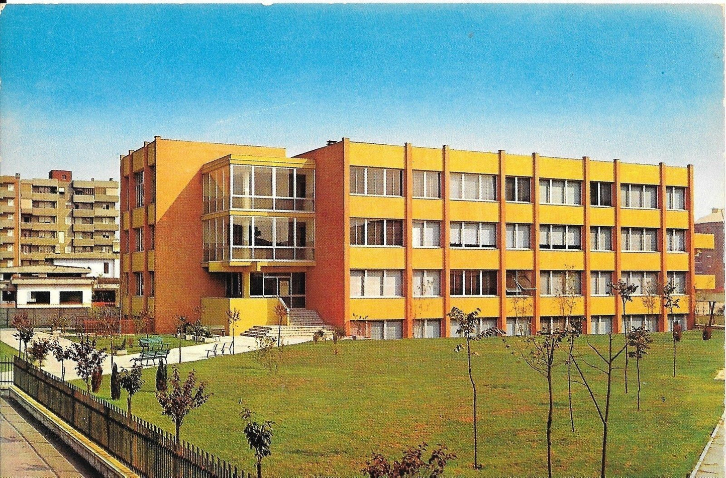 BRESSO - SCUOLE MEDIE - NV