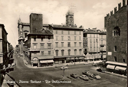 BOLOGNA - PIAZZA NETTUNO VIA INDIPENDENZA - V1963