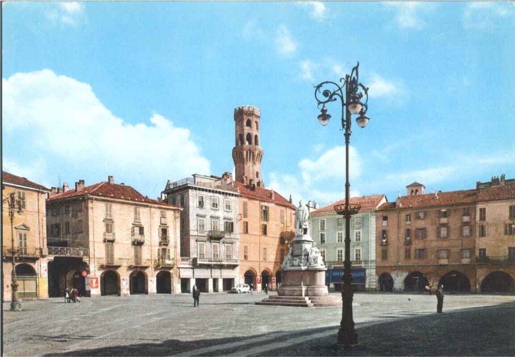 VERCELLI - PIAZZA CAVOUR - VSD