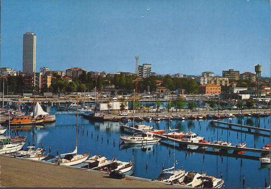 CESENATICO - VEDUTA AERA CON GRATTACIELO E DARSENA - V1985