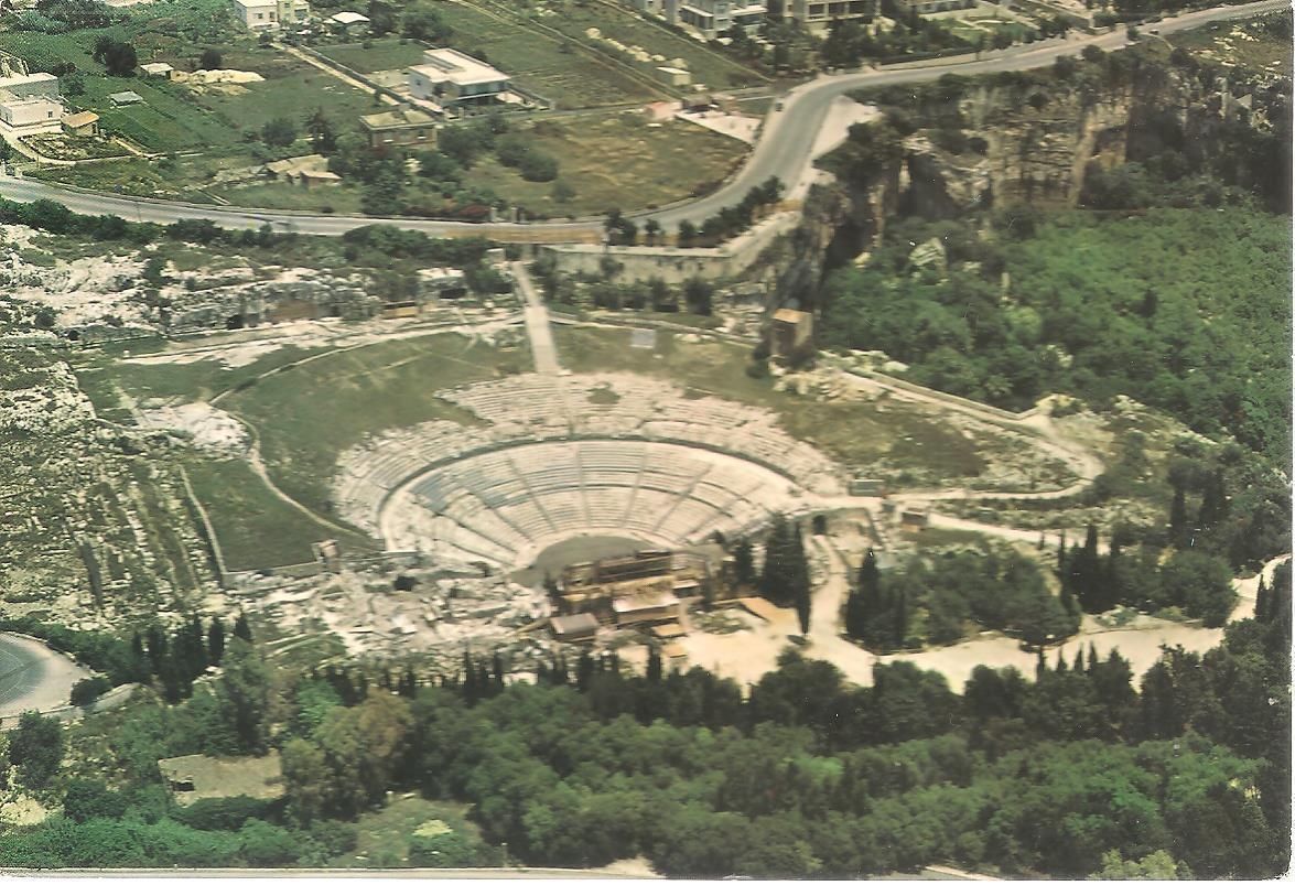 SIRACUSA - TEATRO GRECO - PANORAMA AEREO - V1969