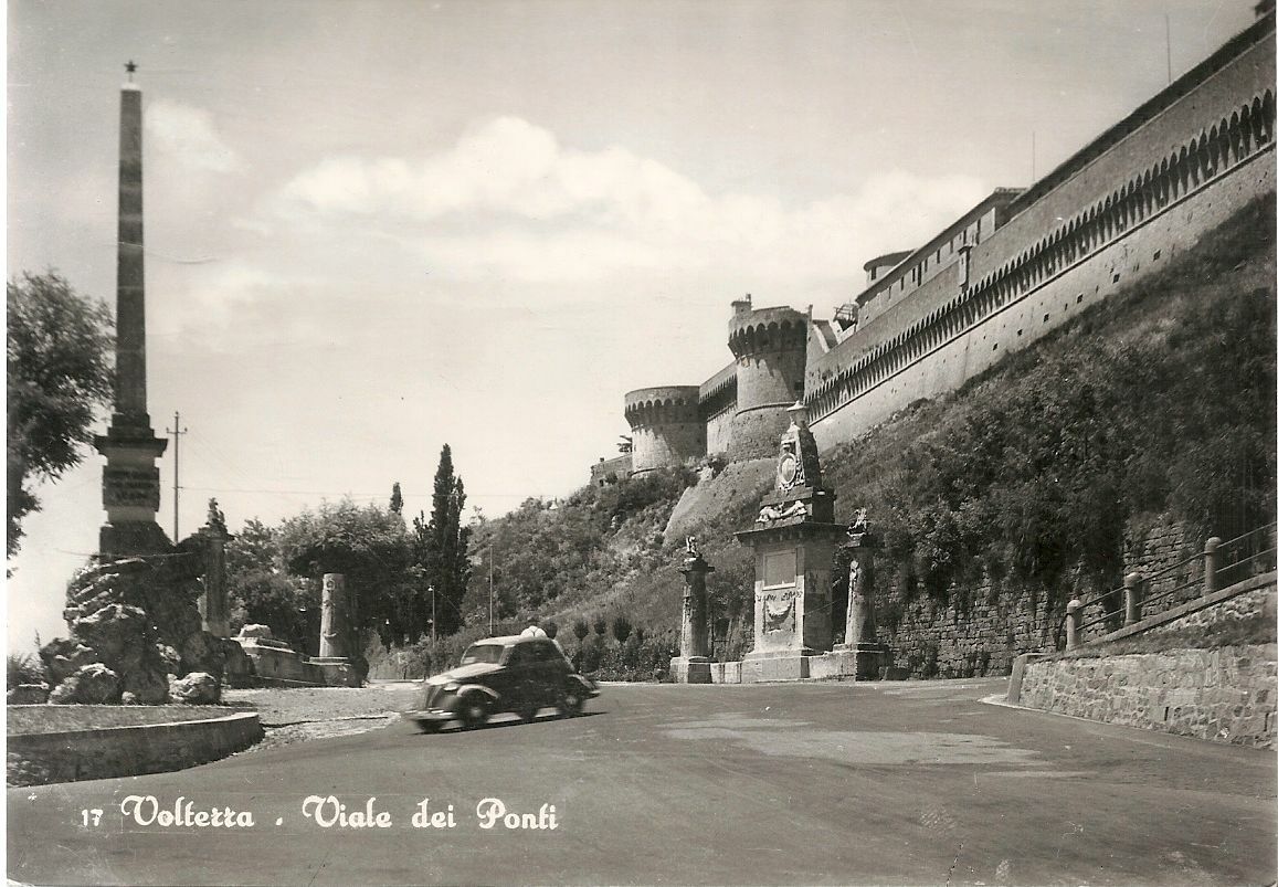 VOLTERRA - VIALE DEI PONTI - NV
