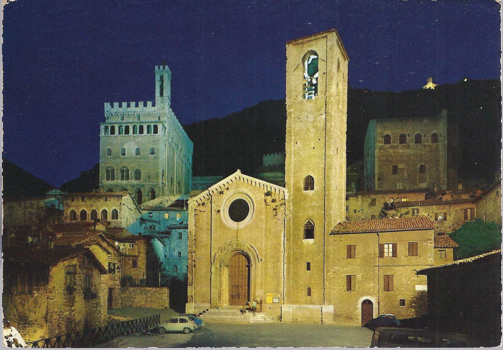 GUBBIO - CHIESA DI SAN GIOVANNI E PALAZZO DEI CONSOLI - V 19