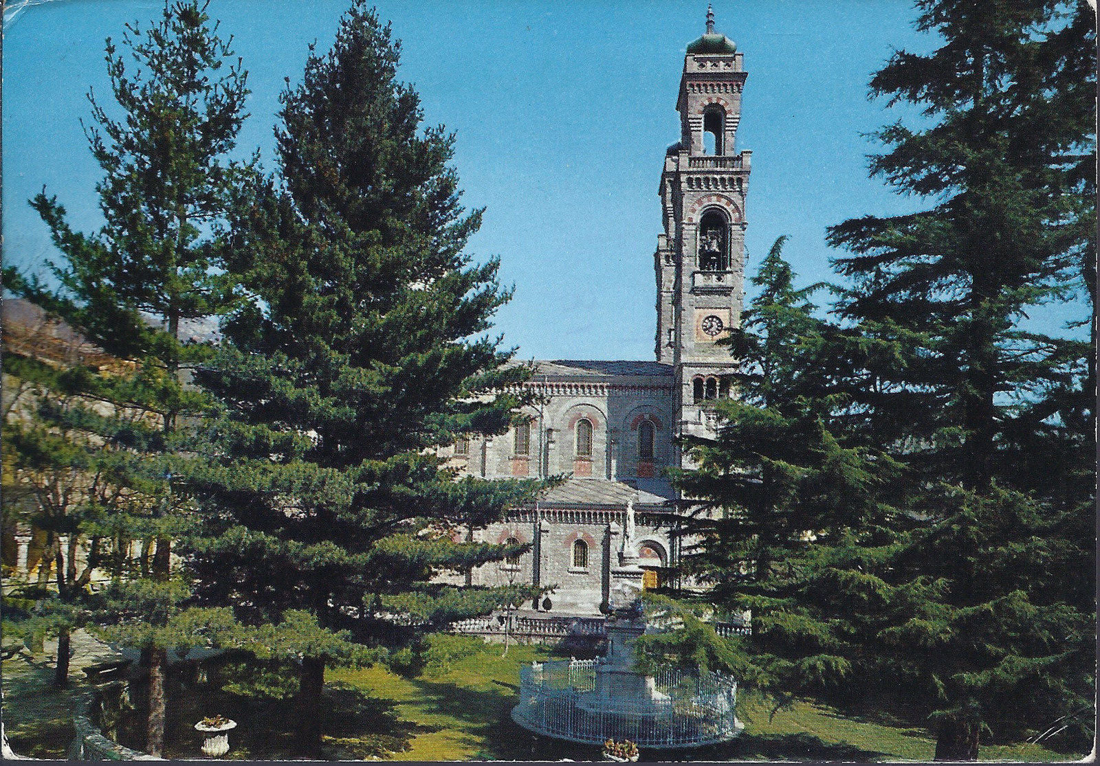 SELVAGGIO DI GIAVENO - GIARDINO DEL SANTUARIO DI N.S. DI LOU