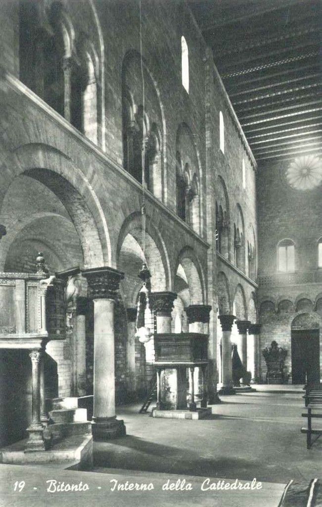 BITONTO - INTERNO CATTEDRALE - V1960