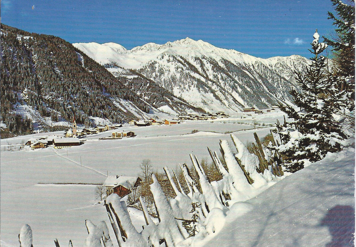 VALS AM SKIGEBIET JOCHTAL - VALLES CON CENTRO SCIISTICO JOCH