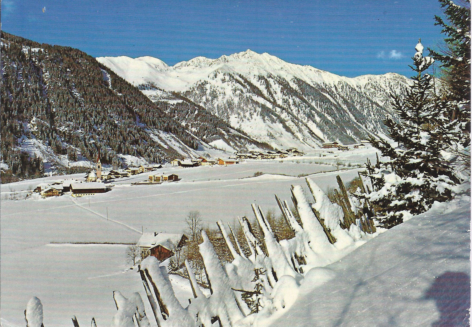 VALS AM SKIGEBIET JOCHTAL - VALLES CON CENTRO SCIISTICO JOCH