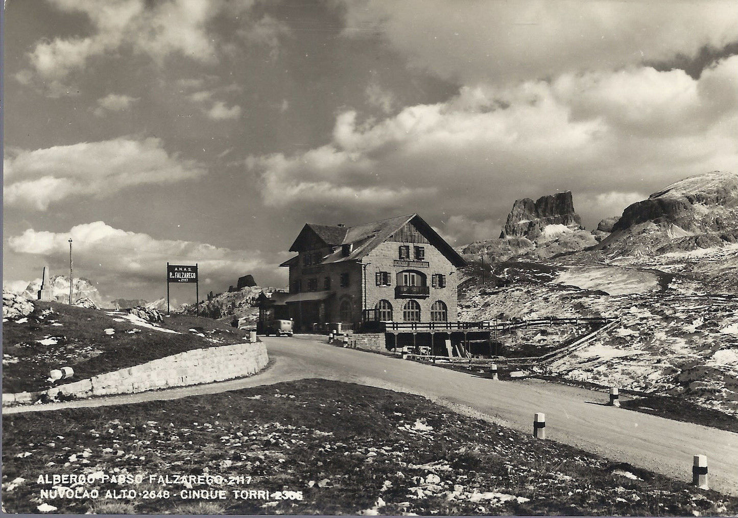 ALBERGO PASSO FALZAREGO - NUVOLAO ALTO - CINQUE TORRI - V 19