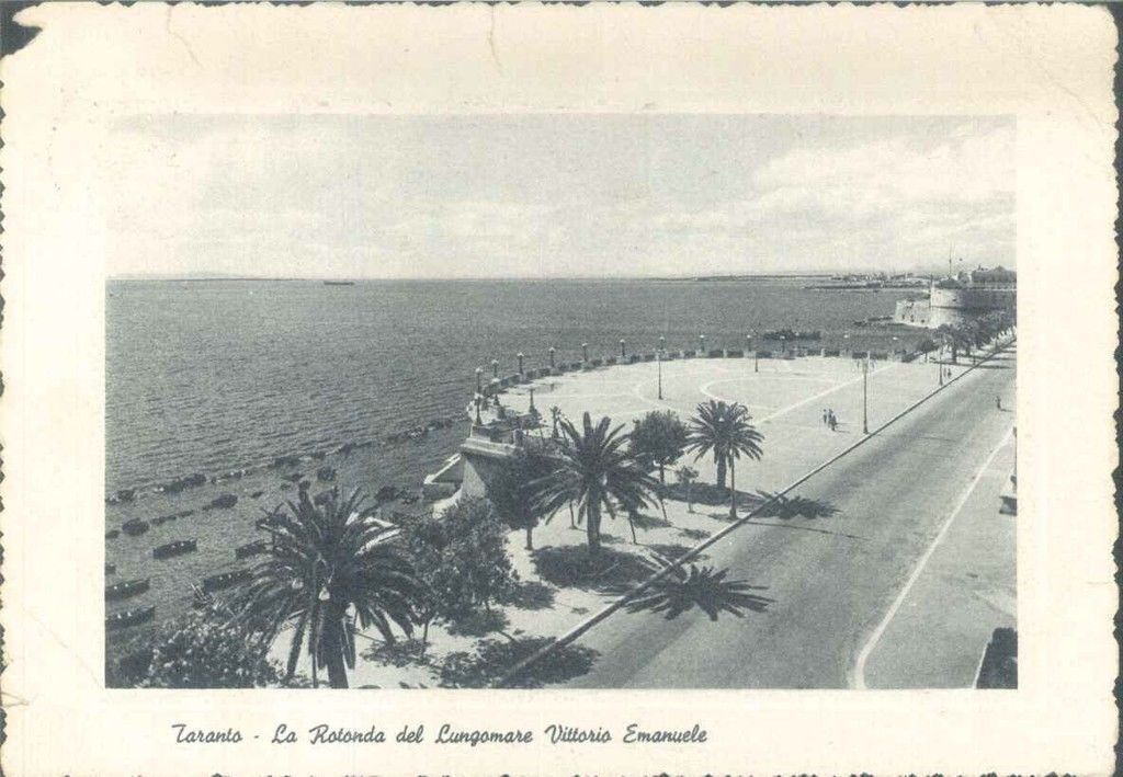 TARANTO - LA ROTONDA DEL LUNGOMARE VITTORIO EMANUELE - V1956