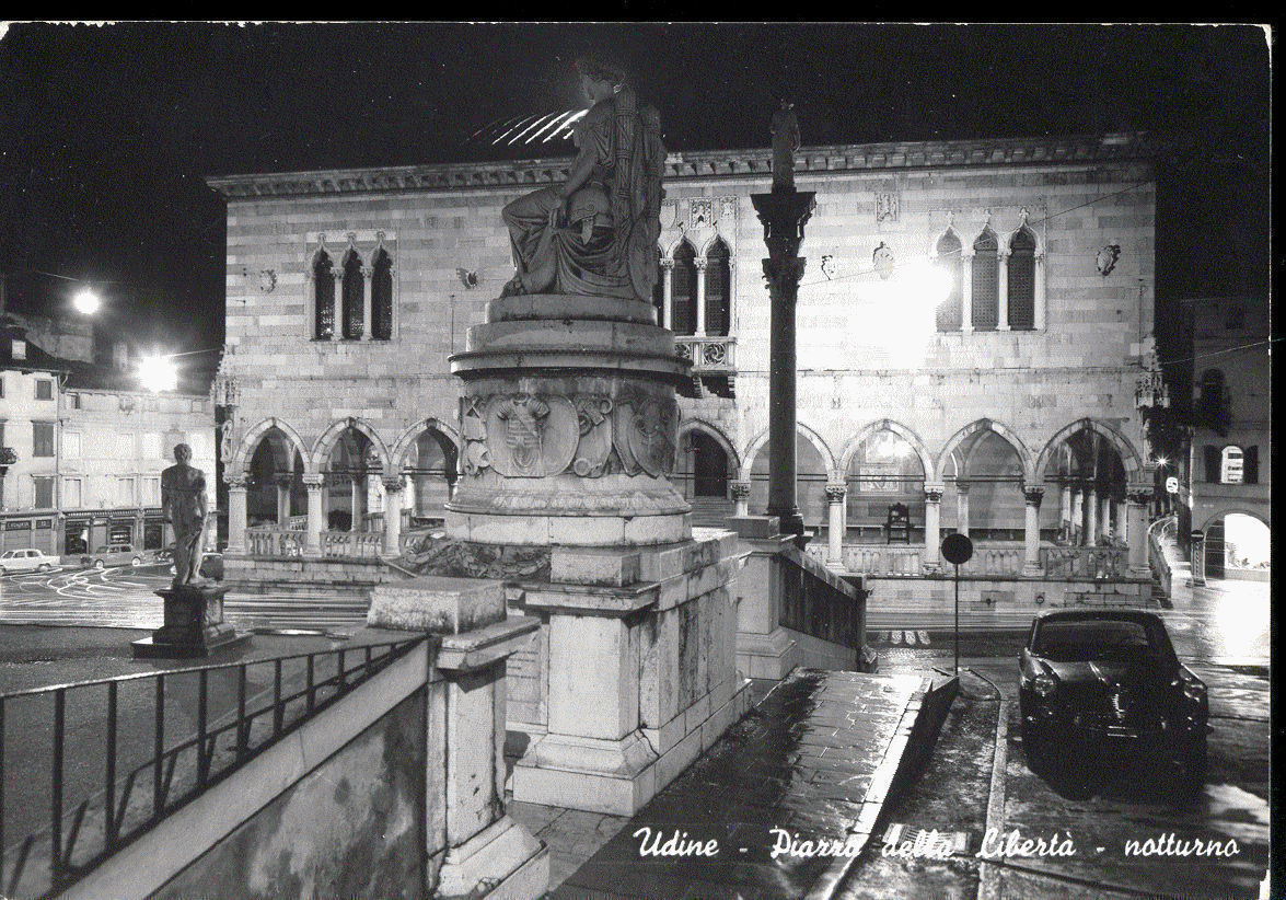 UDINE - PIAZZA DELLA LIBERTA' - NOTTURNO - V1961