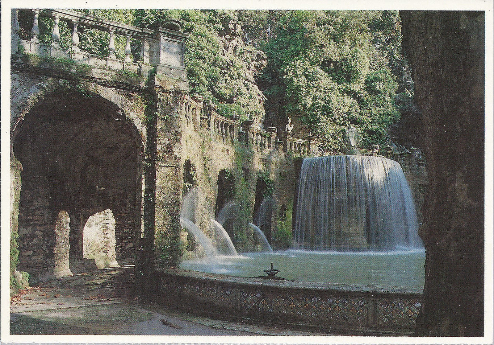 TIVOLI - VILLA D'ESTE - FONTANA DELL'OVATO - NV (p