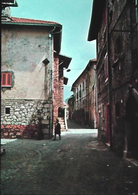PESCASSEROLI - VIA DELLA PIAZZA - V
