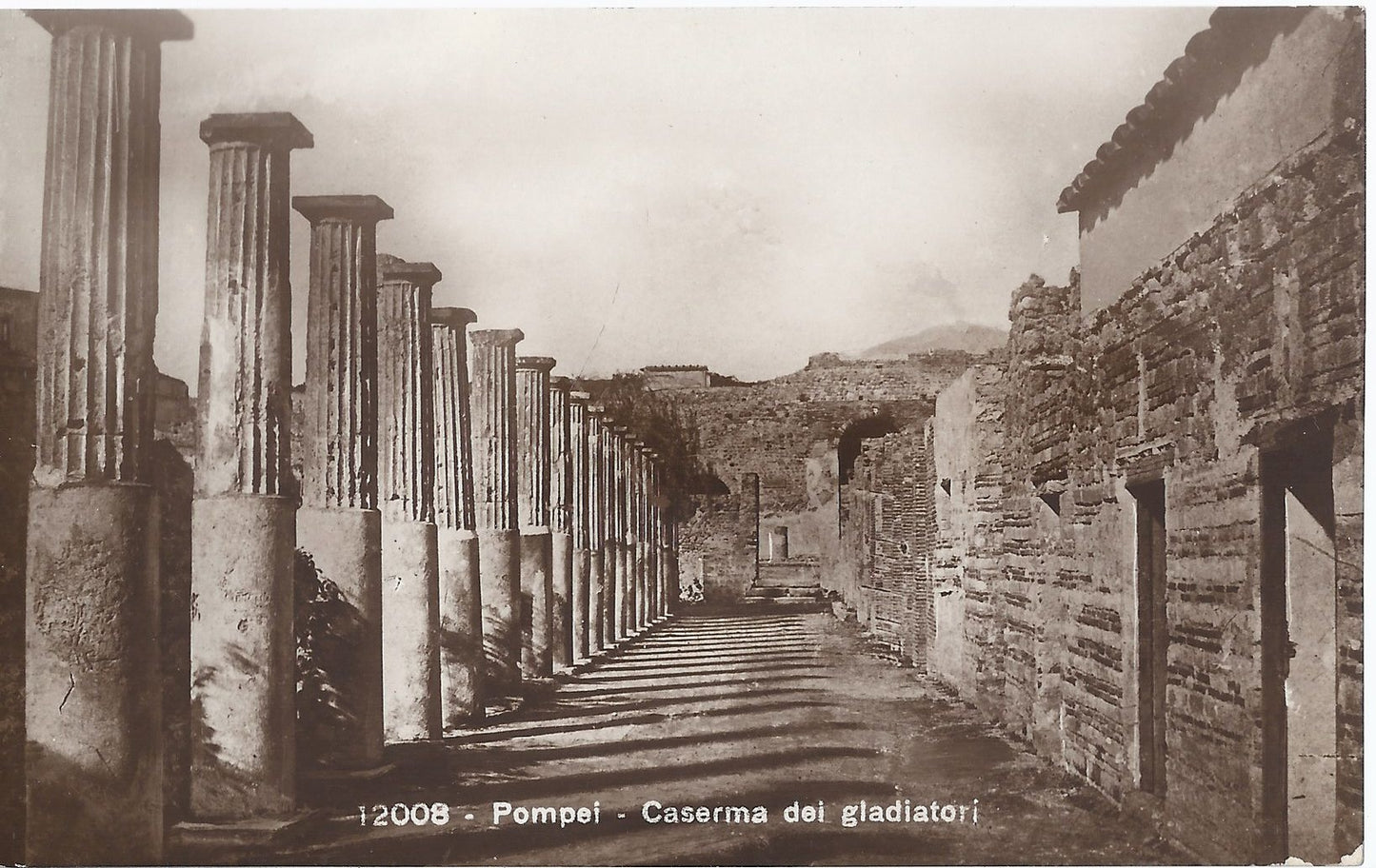 POMPEI - CASERMA DEI GLADIATORI - NV - FP - Ed. Trampetti NA