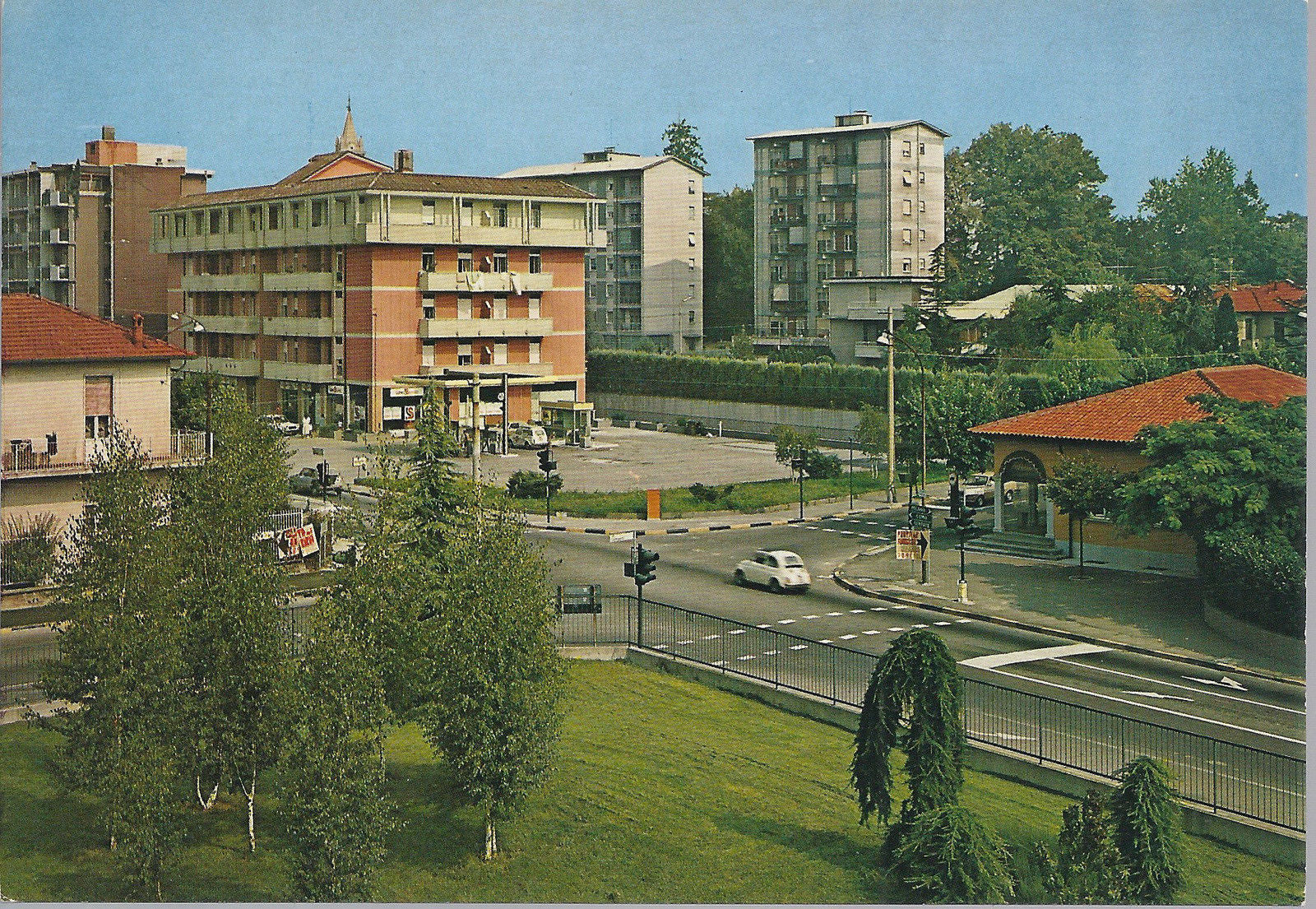 BARLASSINA - VIA MILANO - NV - FG