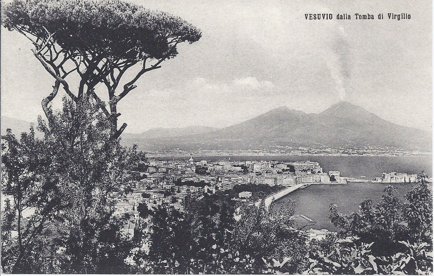NAPOLI - VESUVIO DALLA TOMBA DI VIRGILIO - NV