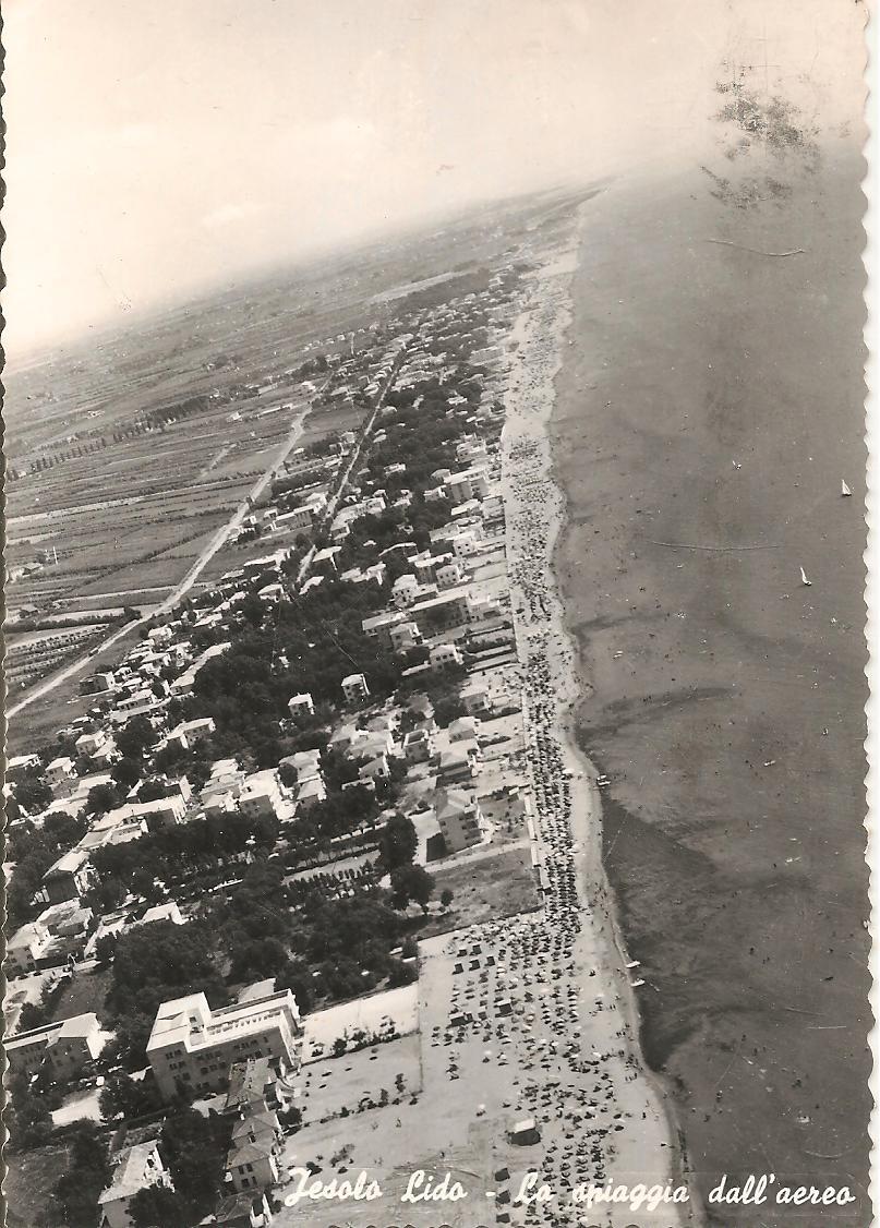 JESOLO - LA SPIAGGIA DALL'AEREO - V1959