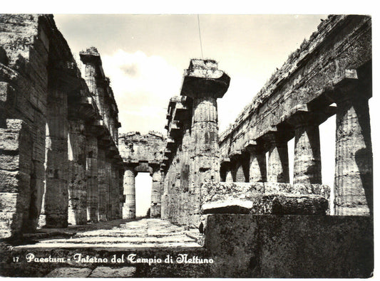PAESTUM - INTERNO DEL TEMPIO DI NETTUNO - NV