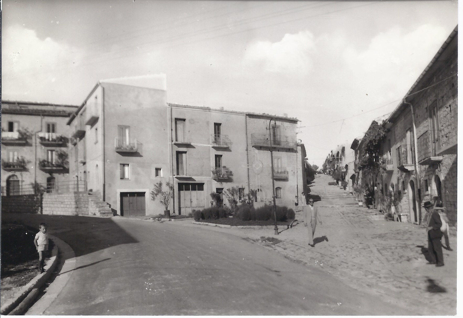 ORATINO - VIA TRENTO E TRIESTE - NV