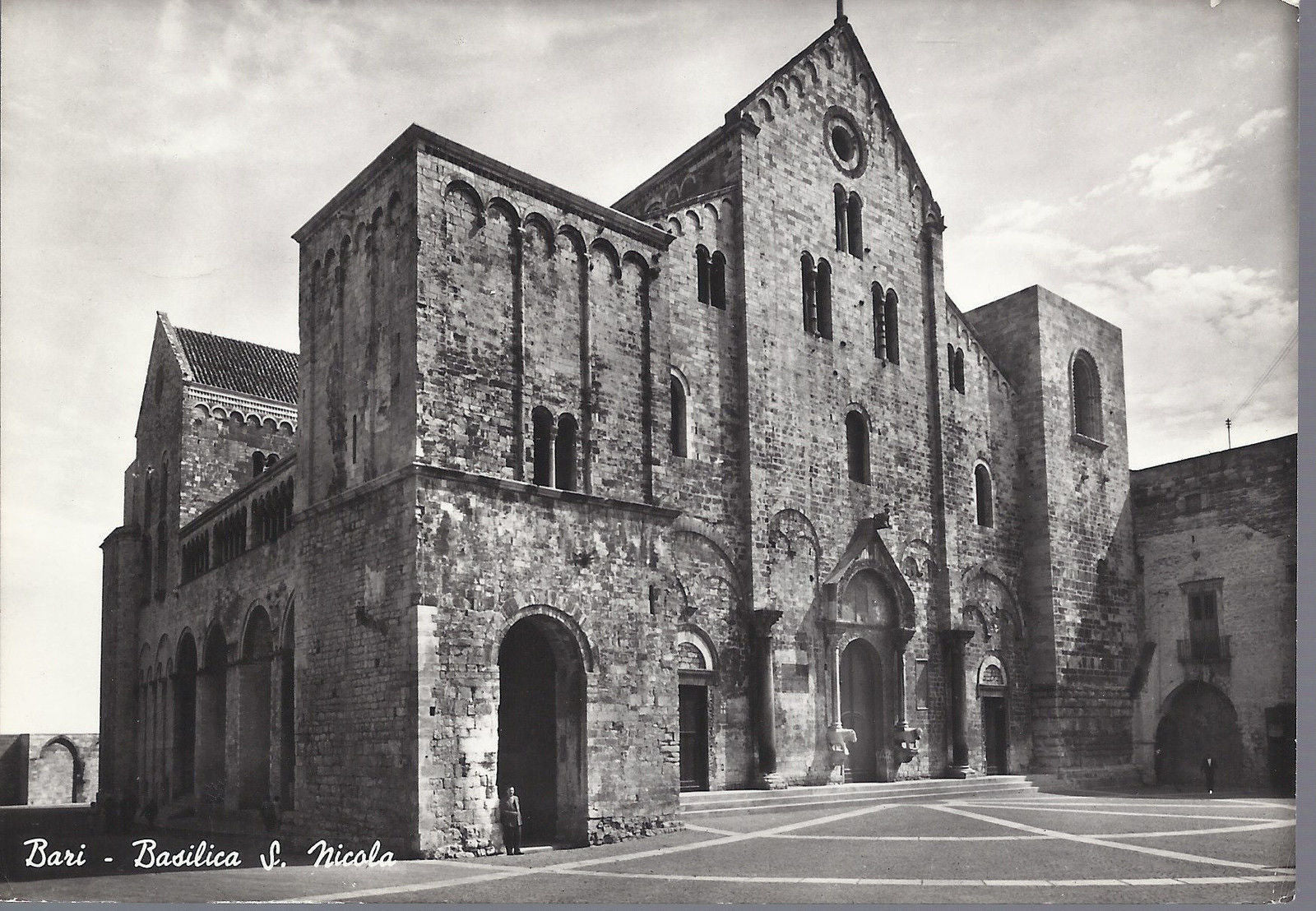 BARI - BASILICA DI S. NICOLA - V1964