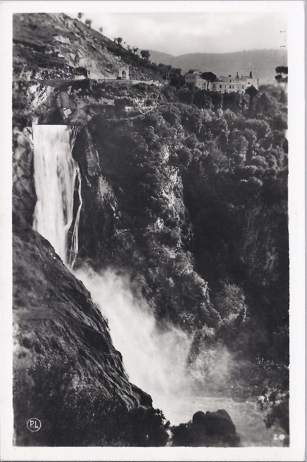 TIVOLI - GRANDE CASCATA ALTEZZA 120 m. - NV