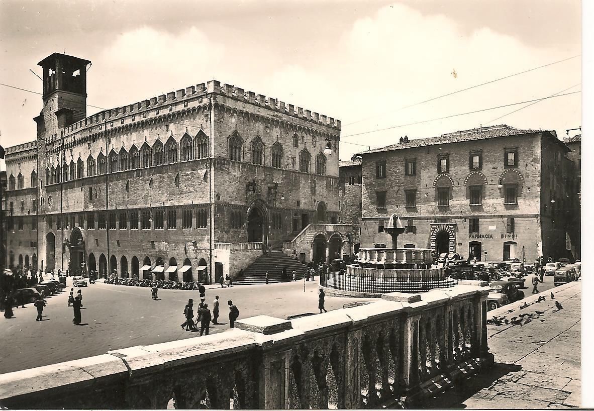 PERUGIA - PALAZZO DEI PRIORI - NV