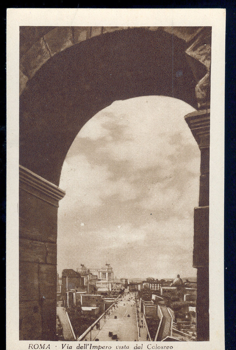ROMA - VIA DELL'IMPERO VISTA DAL COLOSSEO - NV
