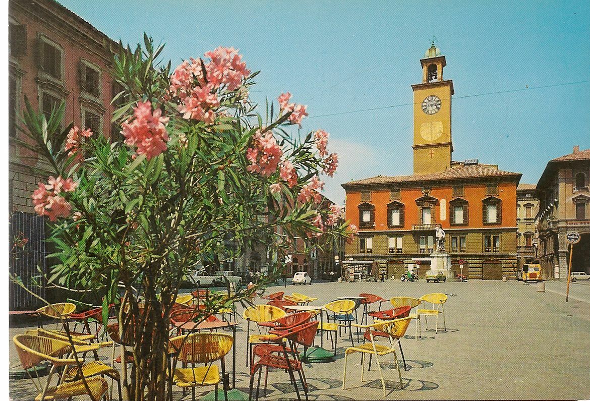 REGGIO EMILIA - PIAZZA PRAMPOLINI - NV