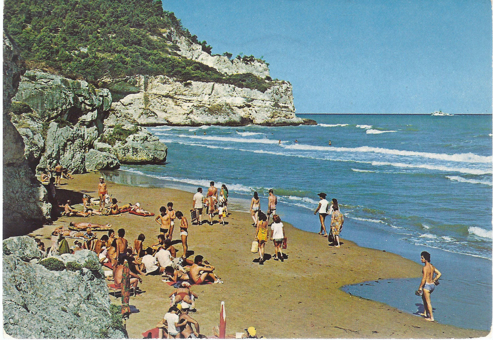 PESCHICI - LA SPIAGGIA DI LALILLO SOTTO MONTE PUCCI - V1984