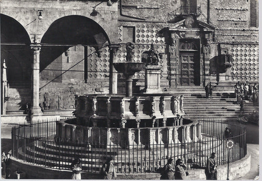 PERUGIA - FONTANA MAGGIORE - V 1955 - FG - animata