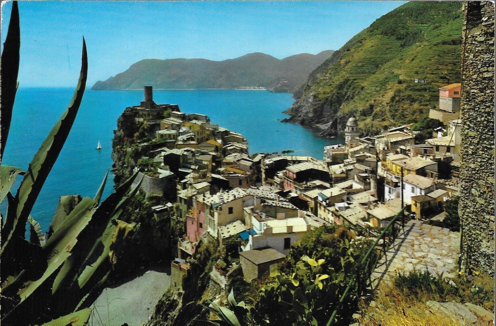 VERNAZZA - LE CINQUE TERRE - SCORCIO PANORAMICO - V