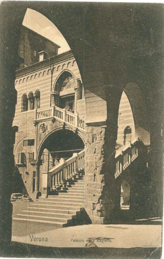 VERONA - PALAZZO DELLA RAGIONE - V