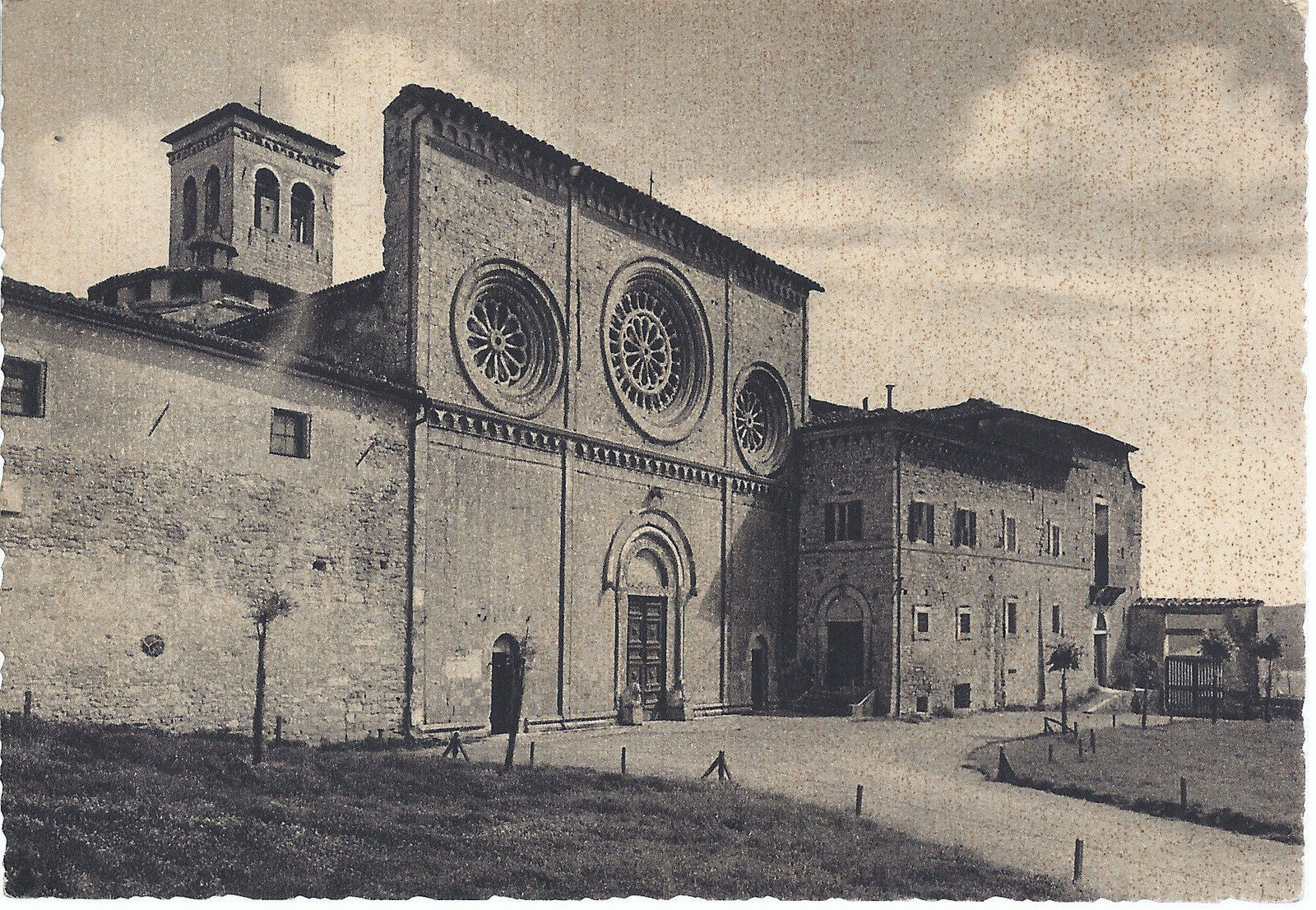 ASSISI - CHIESA DI S. PIETRO - NV - FG