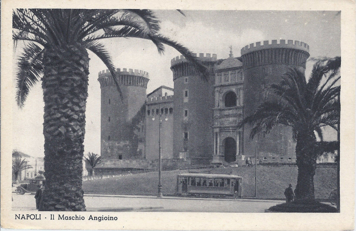NAPOLI - IL MASCHIO ANGIOINO - TRAM - NV