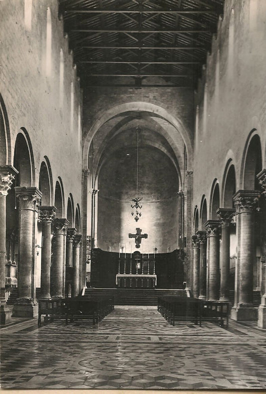 TODI - BASILICA CATTEDRALE INTERNO NAVE CENTRALE - NV