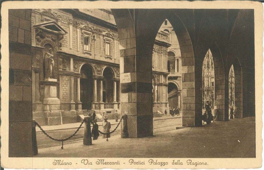 MILANO - VIA MERCANTI PORTICI PIAZZA DALLA RAGIONE - NV