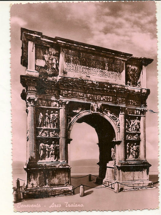 BENEVENTO - ARCO DI TRAIANO - V1960