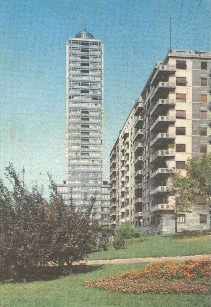 MILANO - PIAZZA DELLA REPUBBLICA - GRATTACELO - V1962