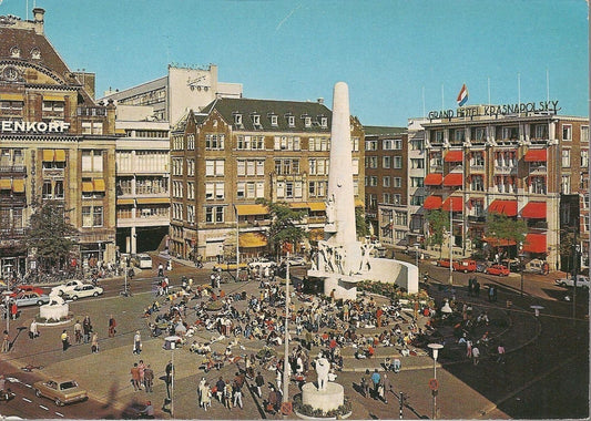 AMSTERDAM - NATIONAL MONUMENT ON THE DAM - NV/NT